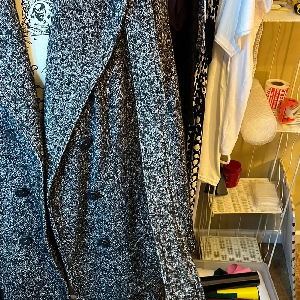 Calvin Klein Gray Wool Blend Double-Breasted Coat- NWOT - Picture 4 of 9